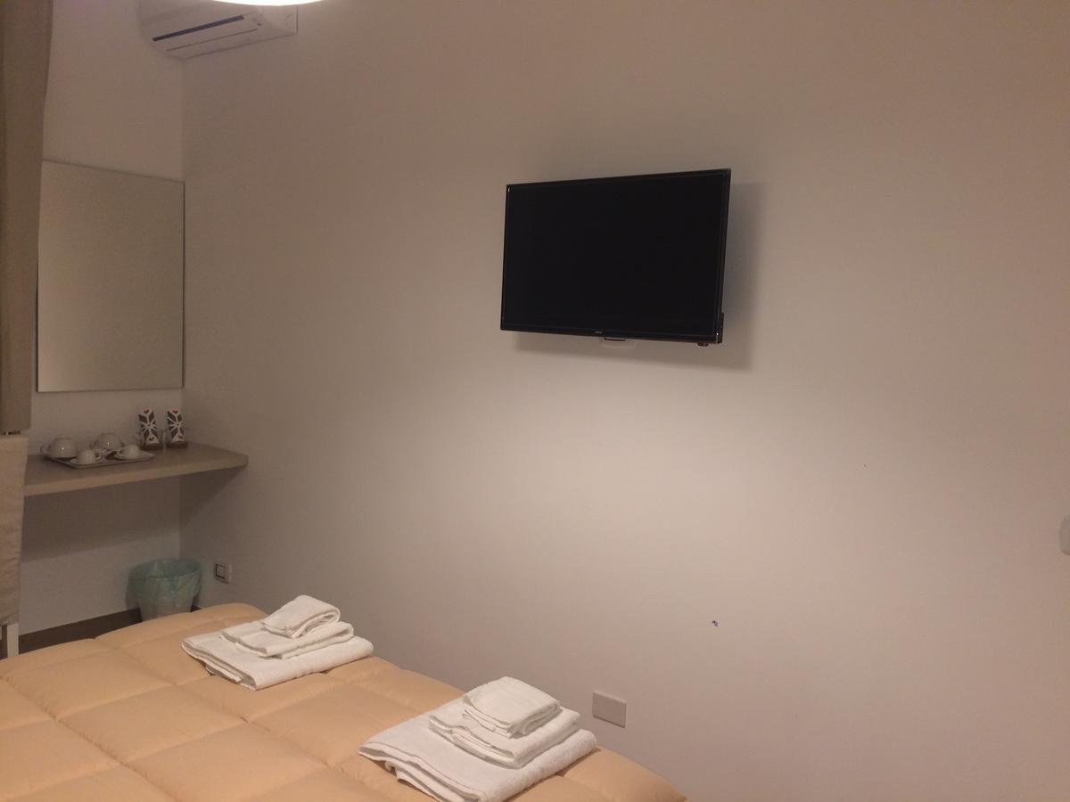 Casa Grace 2 Bed and Breakfast Bari Esterno foto